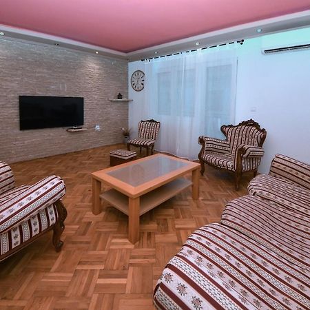 Family Apartment Sara Zadar Buitenkant foto