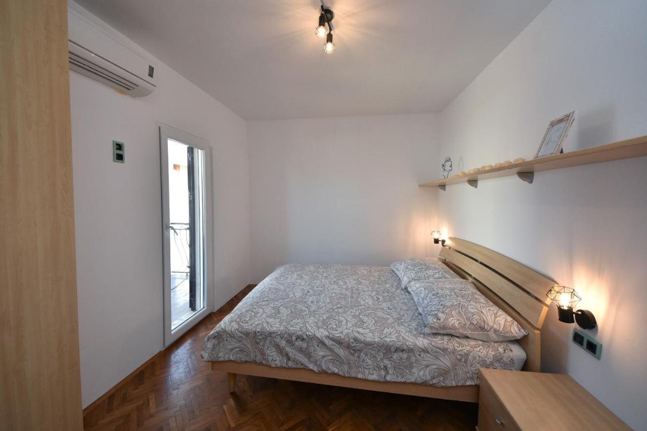 Family Apartment Sara Zadar Buitenkant foto