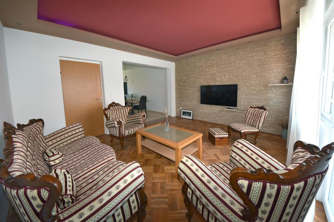 Family Apartment Sara Zadar Buitenkant foto