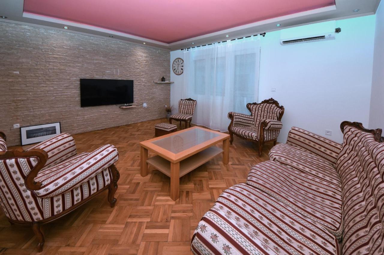 Family Apartment Sara Zadar Buitenkant foto