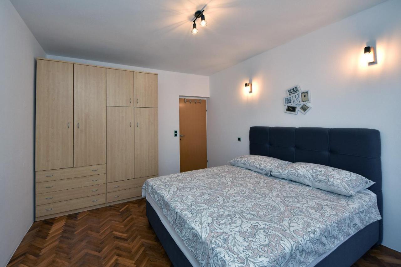 Family Apartment Sara Zadar Buitenkant foto