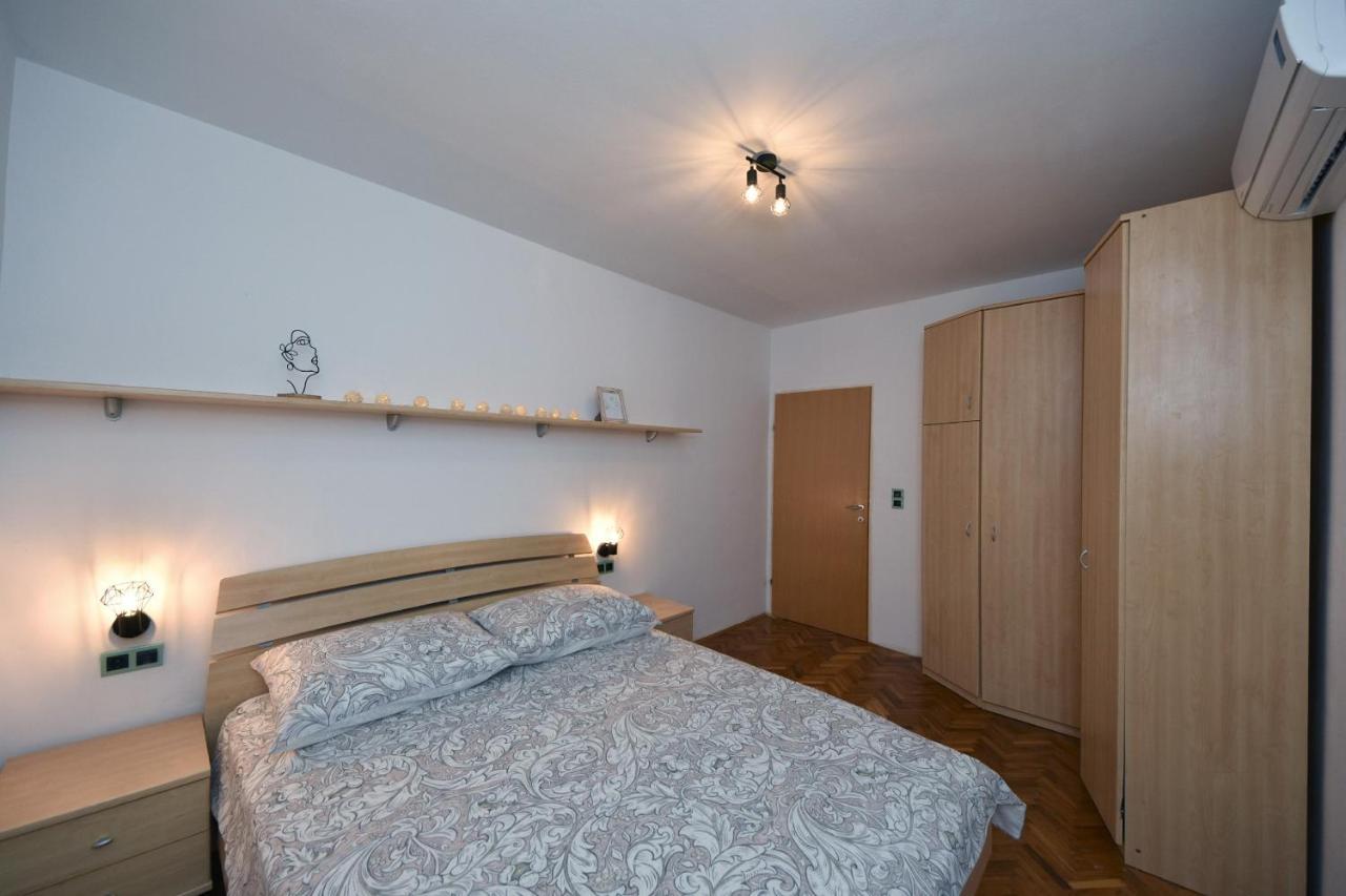 Family Apartment Sara Zadar Buitenkant foto
